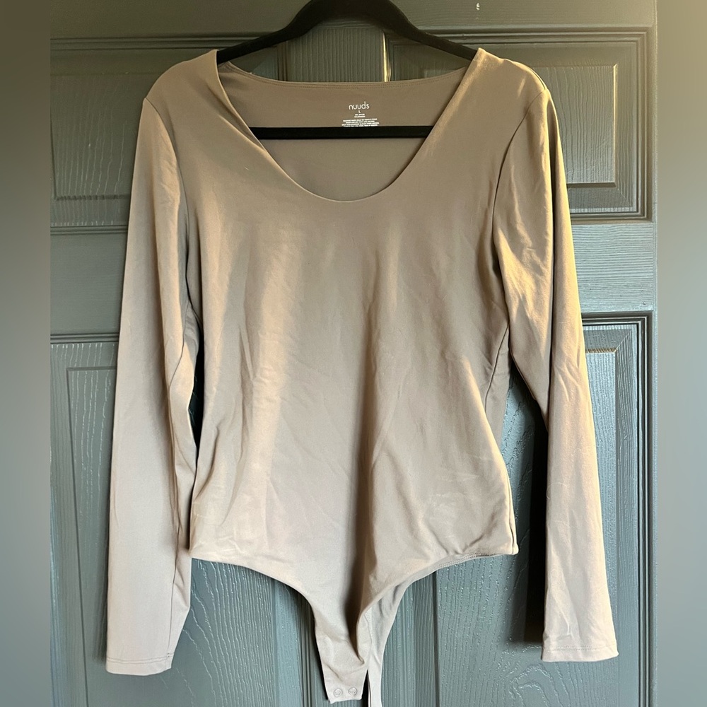 NUUDS Classic Swoopneck Bodysuit